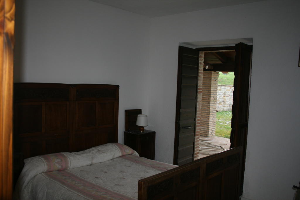 Agriturismo Colle Del Sole San Martino in Colle  Ruang foto